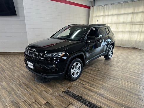 Certified 2023 Jeep Compass Latitude image 1