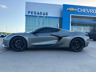 Used 2023 Chevrolet Corvette Z06 w/ Stealth Interior Trim Package RWD video 2