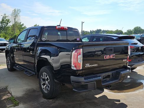 Used 2016 GMC Canyon SLE w/ All Terrain Adventure Package AWD/4WD image 6