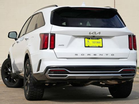 Used 2022 Kia Sorento SX AWD/4WD image 5