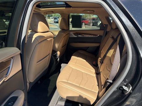 Used 2022 Cadillac XT5 Premium Luxury w/ Platinum Package image 15