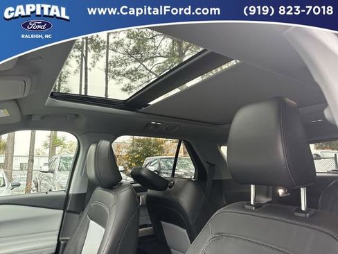 Certified 2023 Ford Explorer XLT w/ Equipment Group 202A image 21