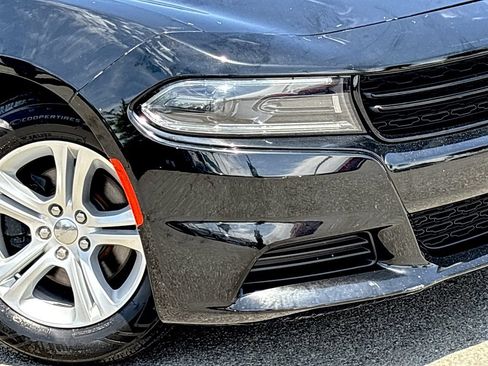 Used 2022 Dodge Charger SXT RWD image 7