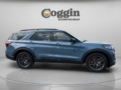 Certified 2026 Ford Explorer ST w/ Sun And Sound Package AWD/4WD image 8