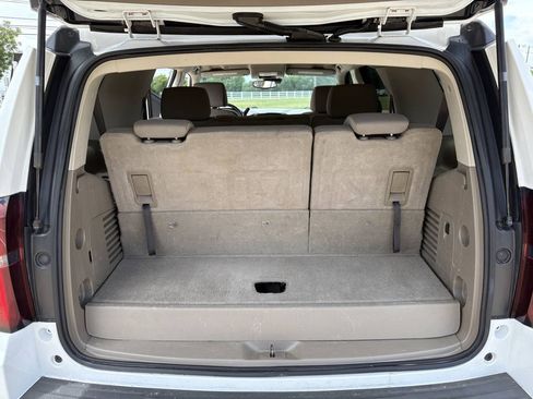 Used 2017 Chevrolet Tahoe LS w/ All-Season Package RWD image 14