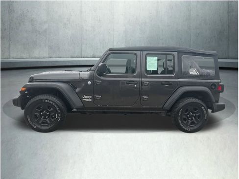 Used 2020 Jeep Wrangler Unlimited Sport AWD/4WD image 2