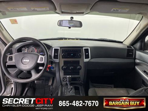 Used 2008 Jeep Grand Cherokee Laredo RWD image 24