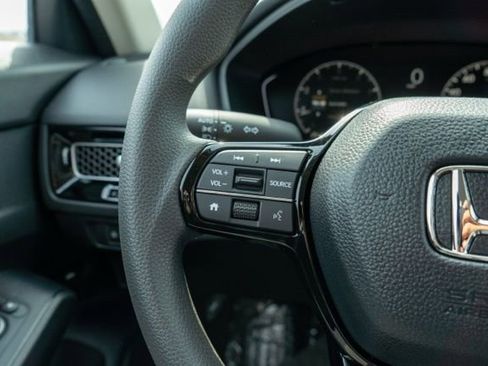 Used 2025 Honda Civic LX image 18