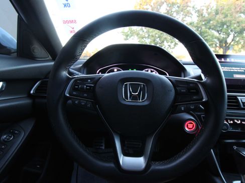 Used 2018 Honda Accord Sport image 69