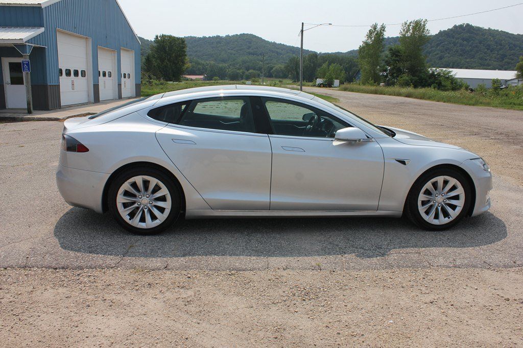 Used 2017 Tesla Model S 100D AWD/4WD image 4