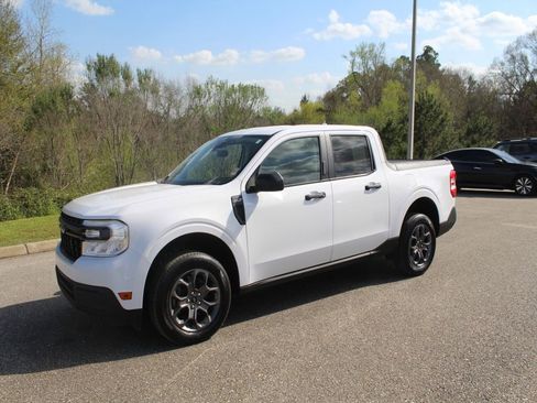 Used 2023 Ford Maverick XLT image 1