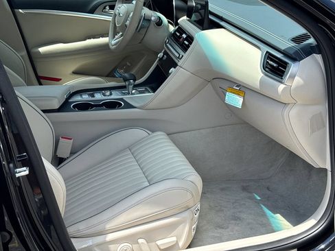 Used 2026 Genesis G70 2.5T Prestige RWD image 16