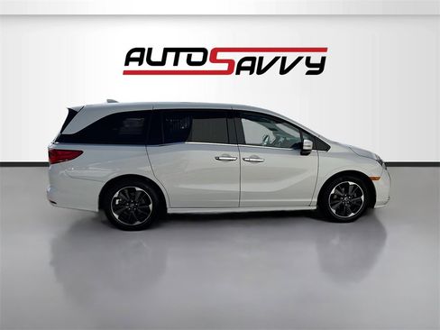 Used 2022 Honda Odyssey Elite image 8