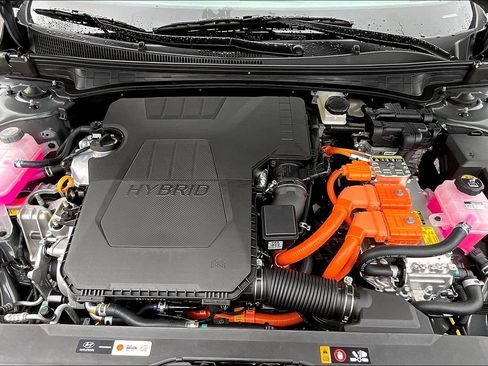 New 2025 Hyundai Elantra SEL image 12