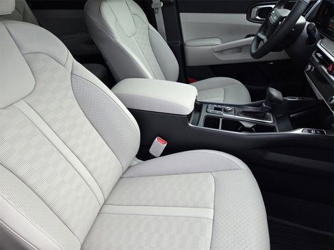 New 2026 Kia Sorento EX w/ EX Premium Package FWD image 11