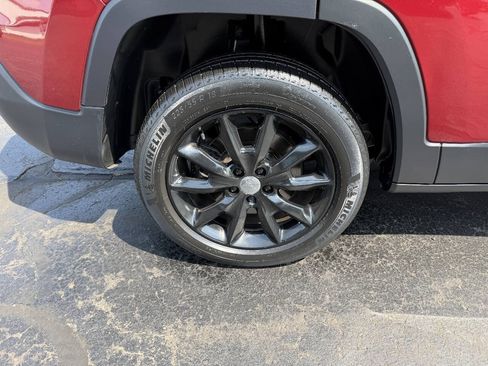 Used 2014 Jeep Cherokee Limited FWD image 9