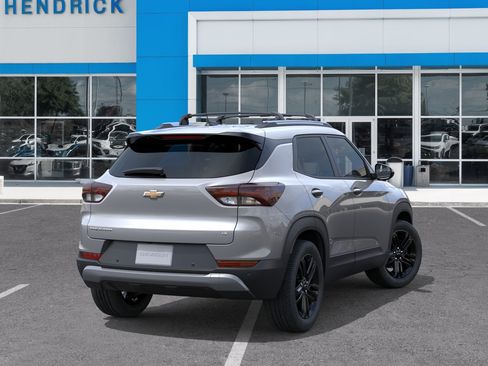 New 2026 Chevrolet TrailBlazer LT w/ Midnight Edition FWD image 6