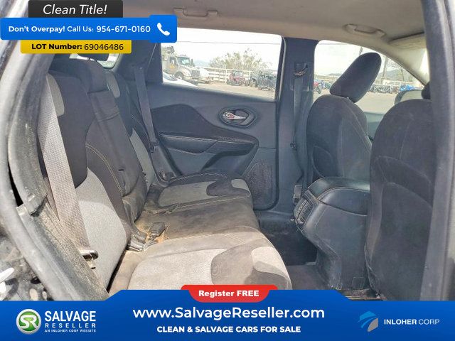 Used 2014 Jeep Cherokee Sport AWD/4WD image 15