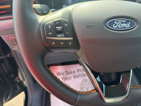 Used 2025 Ford Maverick Tremor AWD/4WD image 13