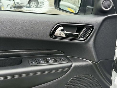 Used 2022 Dodge Durango GT image 12