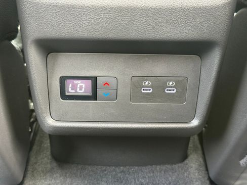 Used 2024 Nissan Rogue SL w/ SL Premium Package FWD image 35