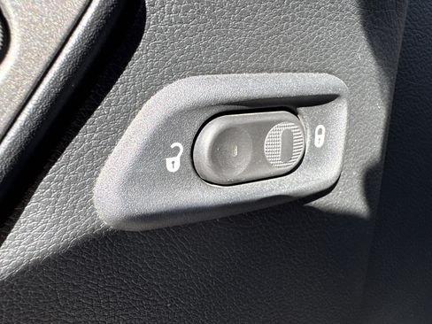 Used 2016 Jeep Wrangler Unlimited Sport w/ Quick Order Package 24S image 10