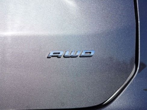 Used 2024 Ford Edge Titanium image 10