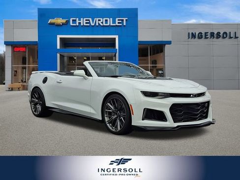 Used 2022 Chevrolet Camaro ZL1 image 1