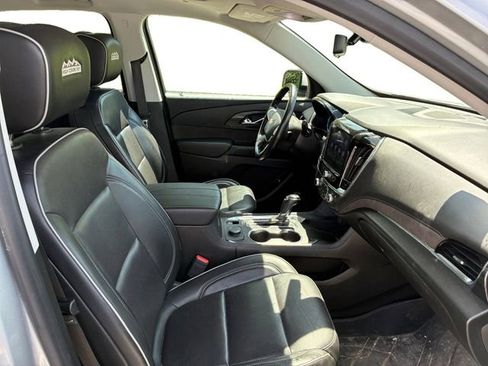 Used 2020 Chevrolet Traverse High Country AWD/4WD image 12