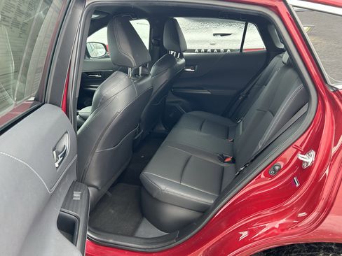 Used 2021 Toyota Venza XLE w/ Softex Package image 16