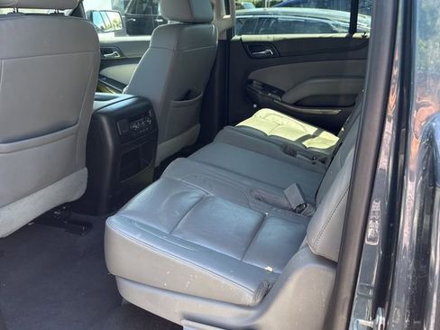 Used 2020 Chevrolet Suburban LT AWD/4WD image 11