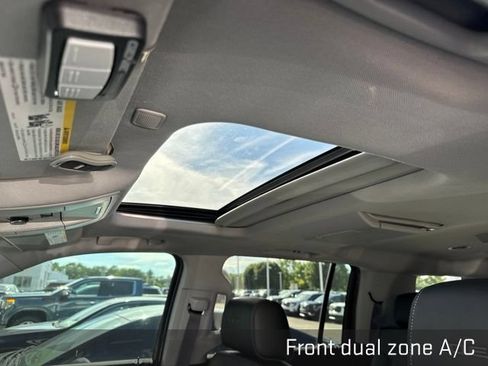 Used 2017 GMC Yukon XL Denali w/ Open Road Package AWD/4WD image 14