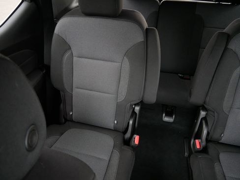 Used 2023 Chevrolet Traverse LT w/ LPO, Floor Liner Package AWD/4WD image 12
