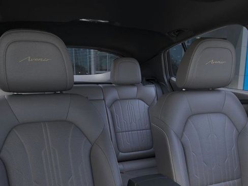 New 2026 Buick Envista Avenir image 24