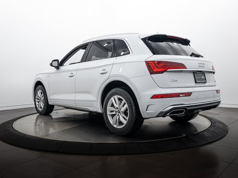 Certified 2023 Audi Q5 2.0T Premium w/ Convenience Package AWD/4WD image 5