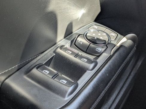 Used 2017 Lincoln MKC Reserve image 26