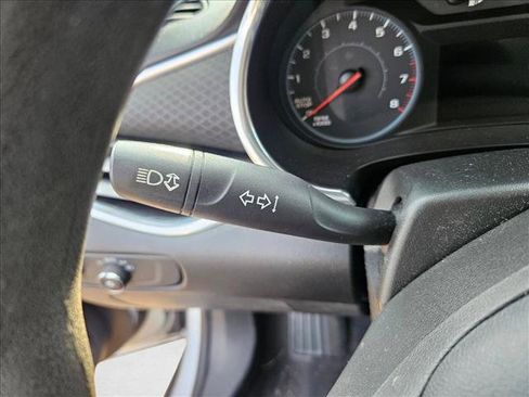 Used 2018 Chevrolet Malibu LT FWD image 8