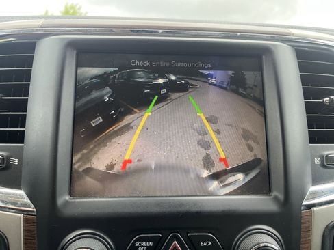 Used 2014 RAM 1500 Laramie RWD image 23