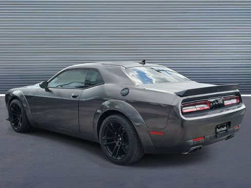 Used 2022 Dodge Challenger R/T Scat Pack RWD image 4