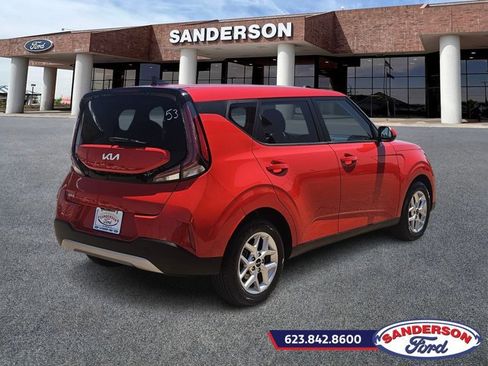 Used 2023 Kia Soul LX w/ Option Group 015 image 3