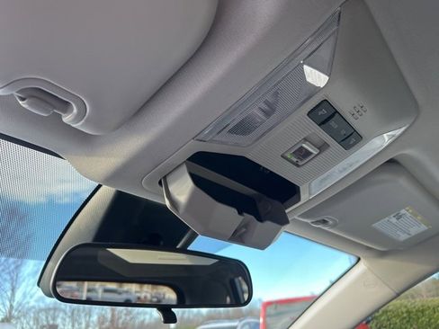 New 2025 Toyota RAV4 LE image 31