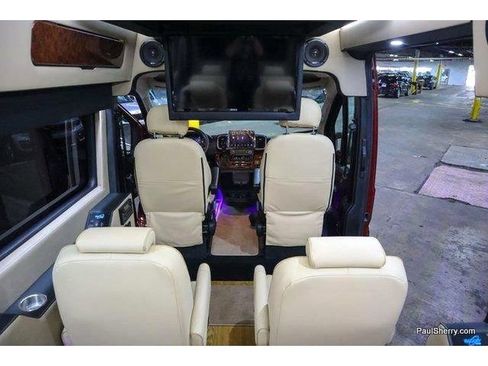 Used 2023 RAM ProMaster 2500 w/ Premium Convenience Group (B) FWD image 6