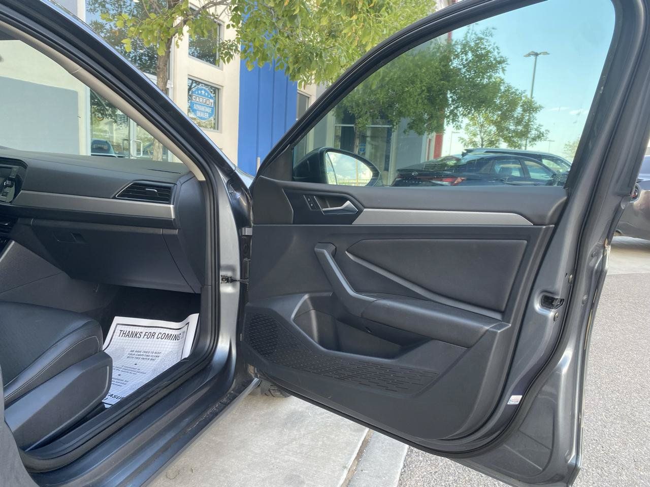 Used 2019 Volkswagen Jetta R-Line FWD image 9