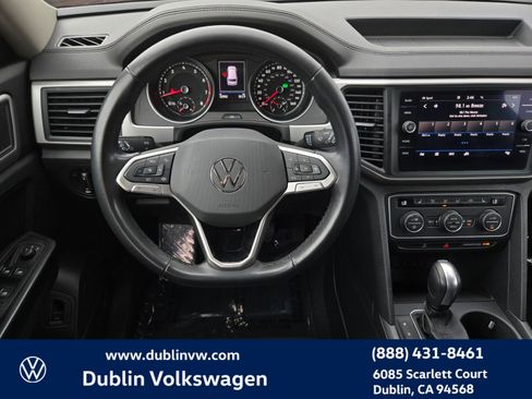 Certified 2021 Volkswagen Atlas SE w/ Panoramic Sunroof Package image 14