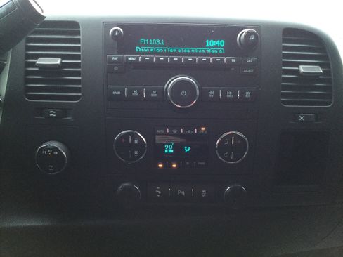 Used 2013 GMC Sierra 2500 SLE w/ SLE Preferred Package image 11