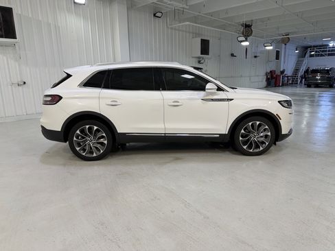 Used 2023 Lincoln Nautilus Reserve w/ Luxury Package image 6