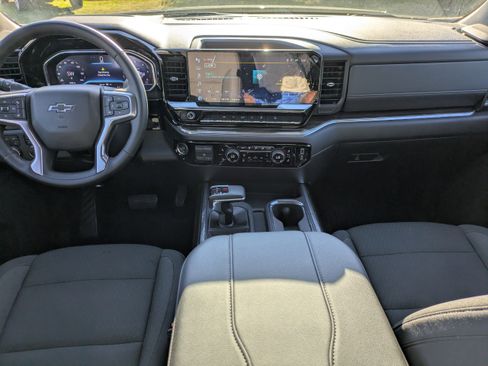 Used 2025 Chevrolet Silverado 1500 RST w/ Z71 Off-Road Package image 15