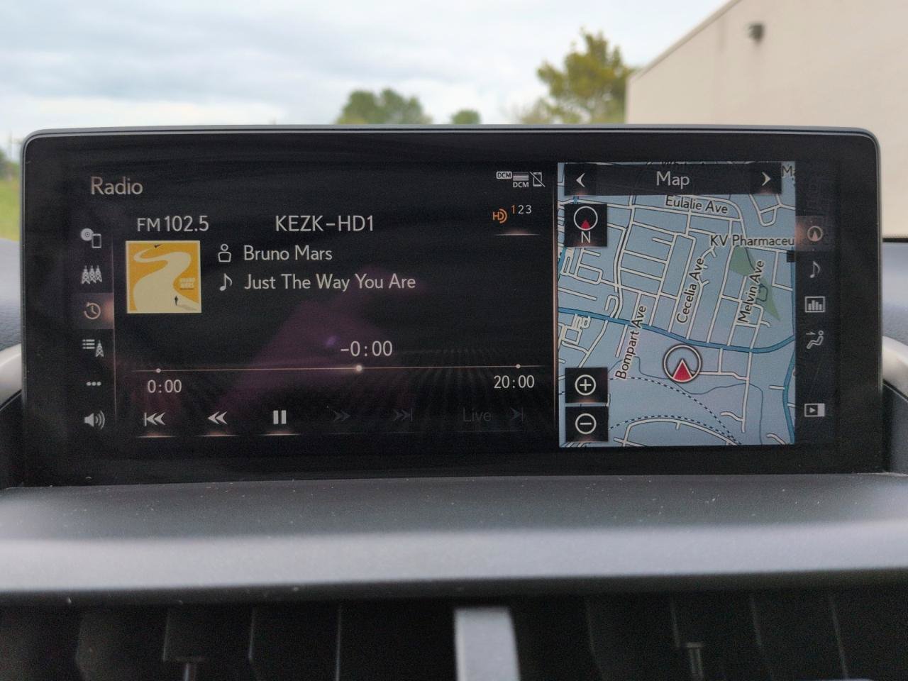 Used 2018 Lexus NX 300h AWD w/ Premium Package image 23