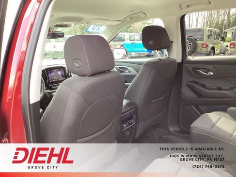 Used 2020 Chevrolet Traverse LT w/ Driver Confidence II Package AWD/4WD image 23