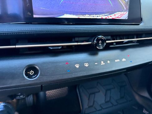 Certified 2023 Nissan Ariya AWD image 27